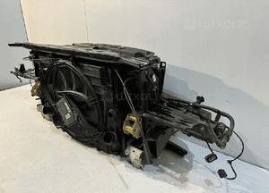 BMW 5 F10 / F11 Pas przedni kompletny - 13976 7