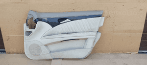 Boczek tapicerka prawy przód przednia prawa Mercedes W211 5