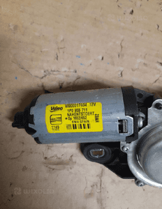 SILNICZEK WYCIERACZKI TYŁ SEAT LEON II nr 1P0955711 2