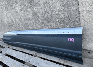 Listwa drzwi przod lewa audi Q7 ii 2 4M0 lift fl 3