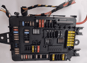 SKRZYNKA BEZPIECZNIKÓW BMW F20 F21 F30 F31 926111102 4