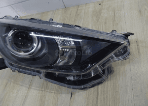 TOYOTA YARIS 4 IV LAMPA prawa przód soczewka 20-24r K0-6EU 2