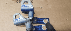 Zawias zawiasy drzwi prawy tył para Ford Focus MK3 AM51-U22800-AC 4
