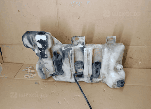 Zbiorniczek płynu spryskiwaczy pompki XENON BMW E39 8364941A 1