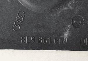Audi A4 B6 B7 mocowanie bagażnika 8E9861669 4