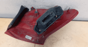 Lampa tył tylna lewa peugeot 407 kombi 2