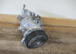 POMPA SPRĘŻARKA KLIMATYZACJI BMW 1 F20 F21 1.6 BENZYNA  64529299328-04 4