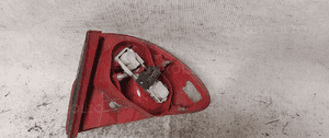 Tyl tylna lampa lewa toyota avensis T22 kombi 3
