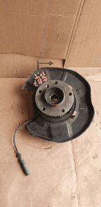 Zwrotnica piasta prawy tył tylna BMW I E87 Lift 2.0D 1