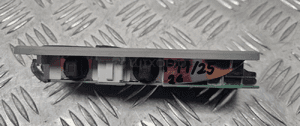 Bmw X3 F25 lampka podsufitki tył prawa 9216624 6