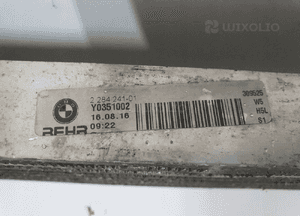Chłodnica oleju bmw M5 M6 2284241 3