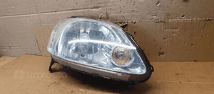 Lampa prawy przód przednia prawa VW FOX 2