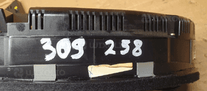 Licznik zegary Audi A4 B6 1.6 8E0920900H 11