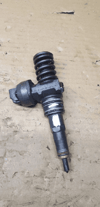 Pompowtryskiwacz wtryskiwacz wtrysk VW Passat B5 FL 1.9 TDI 038130073AG 1