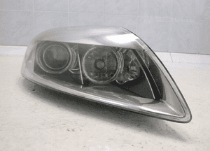 Audi Q7 lampa przód prawa przednia 9 pin xenon 7