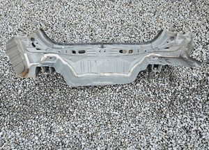 toyota AURIS II kombi 12-18 belka podłoga pas tylny 3