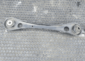 Wahacz 8E0505312T 8E0501529K Wahacze Belka Tyl Tylne Zawieszenie Audi A4 B6 B7 Sedan Kombi 25