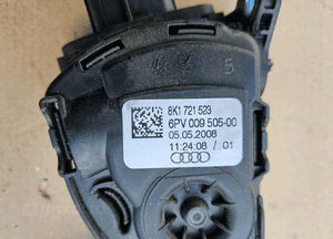 Audi A4 B8 1.8 TFSI pedał potencjometr gazu 8K1721523 2