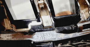 Atrapa grill volvo XC60 ii lift fl 20- oryginał 8