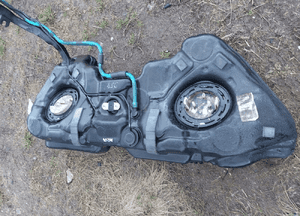 MERCEDES W204 ZBIORNIK POMPA PALIWA 3.0 CDI 204470820 2