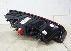 Audi A4 B9 kombi lampa prawa tył led 8W9945094AC llu 2
