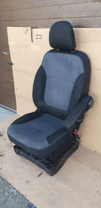 Fotel pasażera prawy przód Renault Trafic III Vivaro B 14- 2
