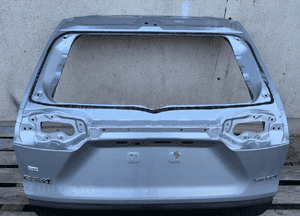 Klapa bagaznika tyl tylna toyota RAV4 RAV-4 v 5 2019- bardzo ladna 1