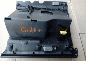 VW Golf 5 Plus polka schowek pasazera 2