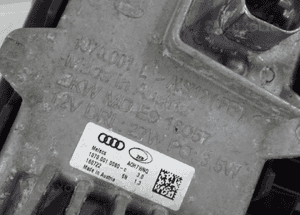 Halogen światło jazdy lewy audi Q7 led e-tron 15- 4