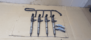 Wtrysk wtryskiwacz paliwa Skoda Rapid 1.6 TDI 03L130277B 1