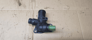 Króciec wody płynu Audi A4 B6 06B121133D 1