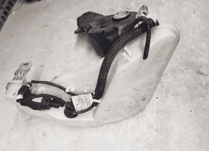 AUDI A6 C7 ZBIORNICZEK SPRYSKIWACZY 4G2955462 4G8955451D 2