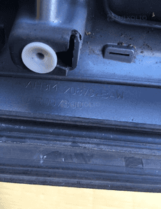 Listwa drzwi tylna lewa RANGE ROVER SPORT 3