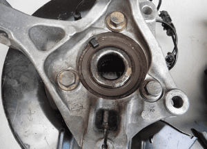 Zwrotnica piasta prawy przód Opel Astra IV J 1,6 1,7 CDTI 13324458 13324459 7