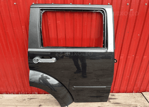 Dodge nitro drzwi prawy tył oryginał ładne w kolor 11