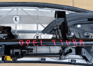 Roleta bagażnika dachu mechanizm Opel Tigra B II 93162529 9
