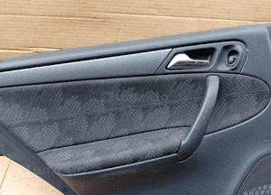 Boczek tapicerka lewy tył tylna lewa Mercedes W203 A2037301362 2