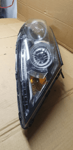 Lampa prawy przód przednia prawa Kia Sportage III 3 5