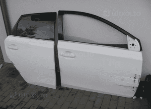 Toyota auris ii hb drzwi tylne lewe 12