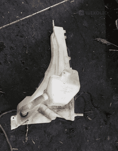 zbiorniczek spryskiwaczy volvo v 50 1