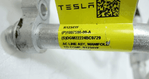 Tesla model y 2019- przewody klimatyzacji 1807596-00-A 5