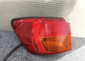Lexus IS220 IS250 IS350 lampa tył tylna lewa w błotnik oryginał wysyłka! 1