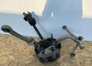 AUDI A6 C6 Zwrotnica przednia Prawa - 16399 1