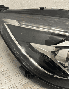 Lampa prawy przod peugeot 308 ii T9 lift org fv 3