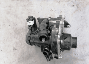 Pompa wody Vw Golf 8 VIII 2.0tsi 06L121111M 2