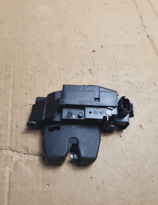Zamek klapy tył peugeot / citroen nr 9684648680 1