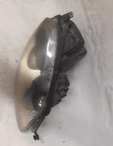 Przod przednia prawa lampa volkswagen golf v 3