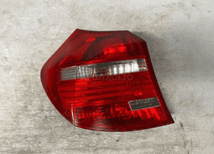 Bmw 1 E81 E87 lift lci lampa tylna lewa 2007-2011 716425505 1