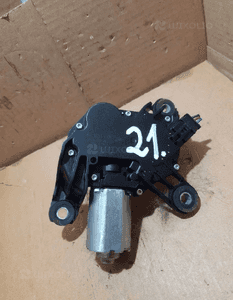 SILNICZEK WYCIERACZKI TYŁ OPEL ASTRA H KOMBI EUROPA 0390201591 2