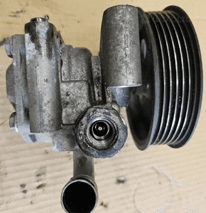 Ford Fiesta MK6 Fusion 1.3 8V pompa wspomagania kierownicy 2